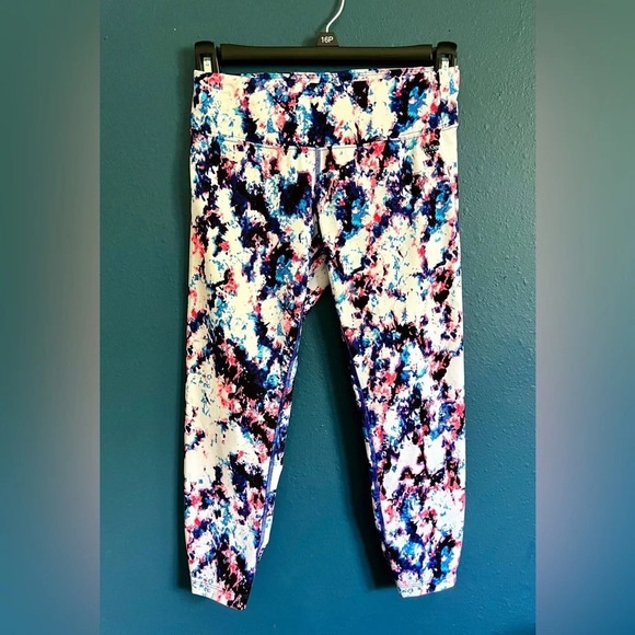 Calvin Klein Performance Watercolor Printed Legging - XS - Picture 3 of 6